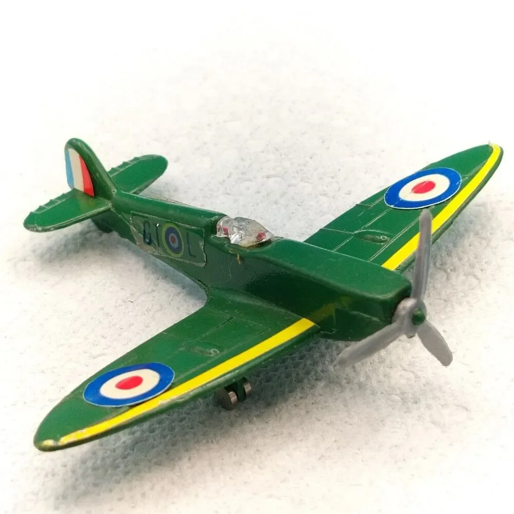 Vintage Dyna-Flites A119 Spitfire IX Diecast RAF Airplane Toy 3.25” Green